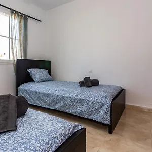  Apartamento Bright 5 Minutes Walking From The Beach